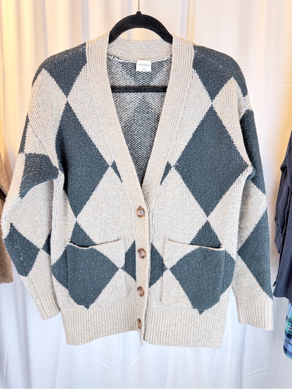 Abercrombie & Fitch Beige and Charcoal Diamond-Pattern Button Cardigan